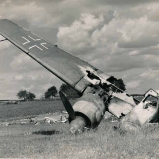 První světová válka, druhá světová válka, vietnam, pyramidy, historie, atentáty, armáda, letectvo, námořnictvo, zbraně, příběhy